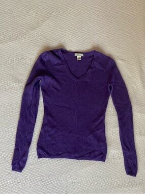 100% Cashmere Tweeds Purple V-Neck Sweater size XS